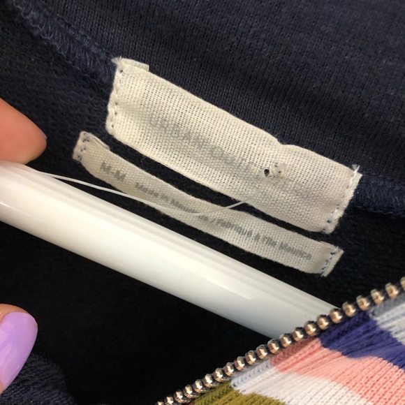 UO cropped navy quarter zip w stripes - Picture 4 of 4